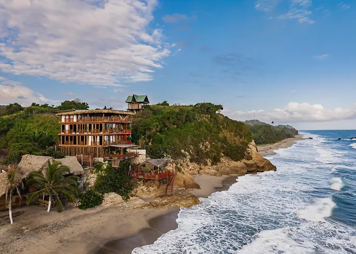 Jaguar Beachfront Ecohotel & Spa